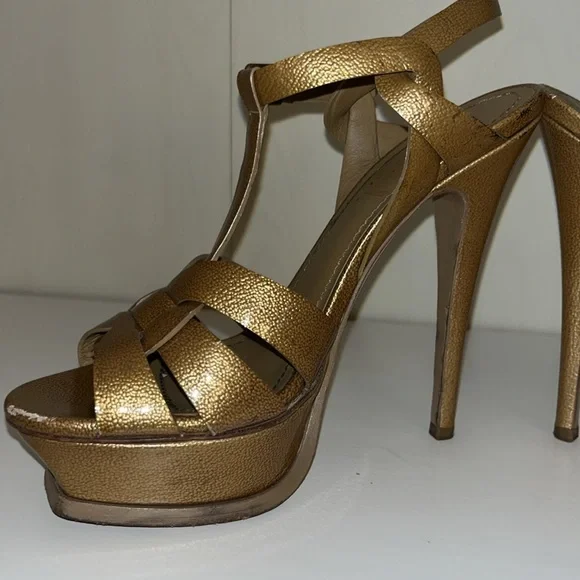 Saint Laurent Tribute - Picture 7 of 13